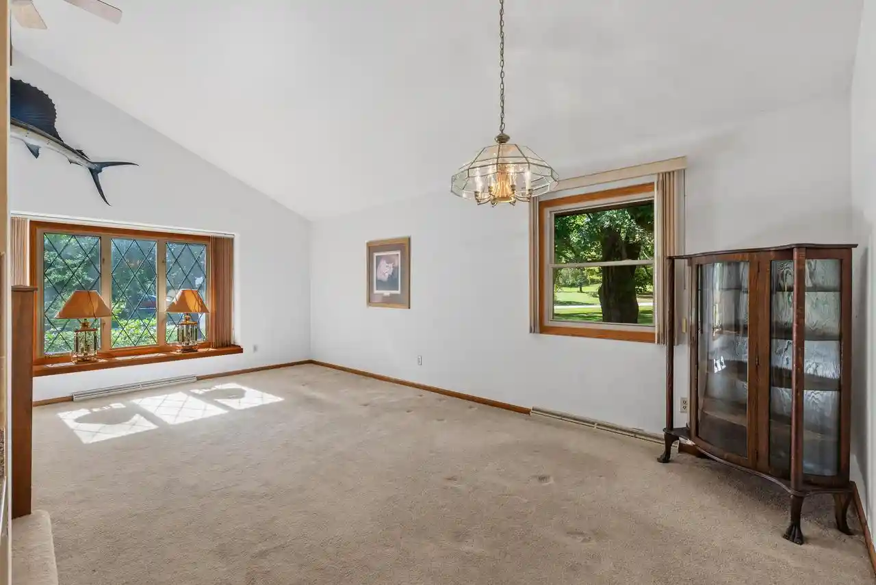 Photo 2 of Single family home for sale at 4264 Kennedy Cir S, Colgate, WI 53017 | MLS# 1983749 | Listing updated on 2026-10-07