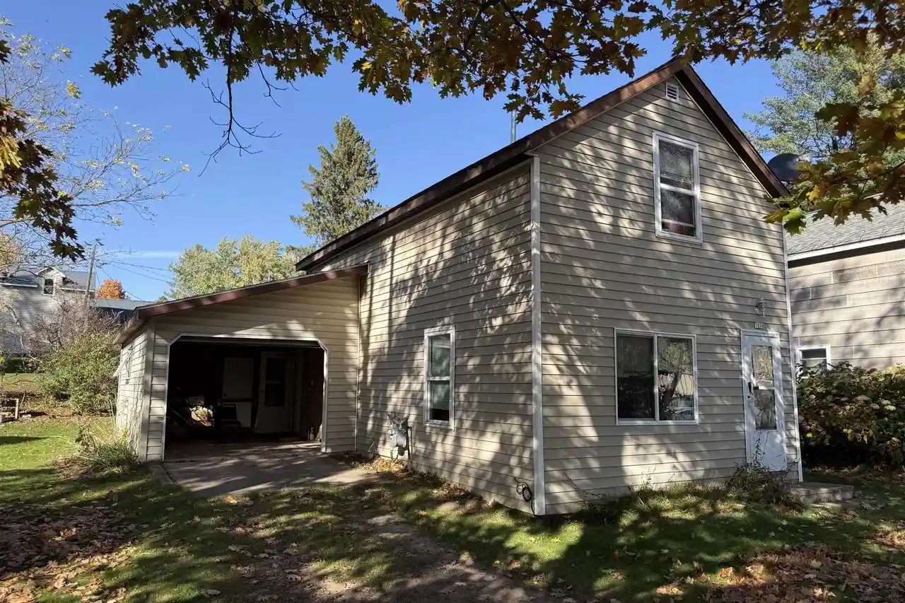 Photo 1 of Single family home for sale at 1016 Fayette Ave, Rib Lake, WI 54470 | MLS# 22605000 | Listing updated on 2026-10-07