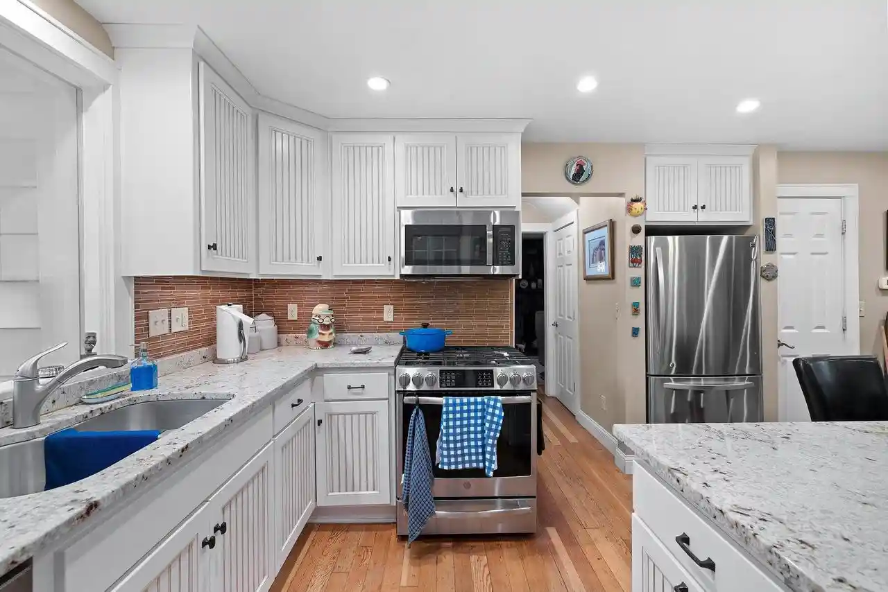 Photo 2 of Single family home for sale at 4569 Edgewater Beach Rd, Green Bay, WI 54311 | MLS# 50333933 | Listing updated on 2026-10-08