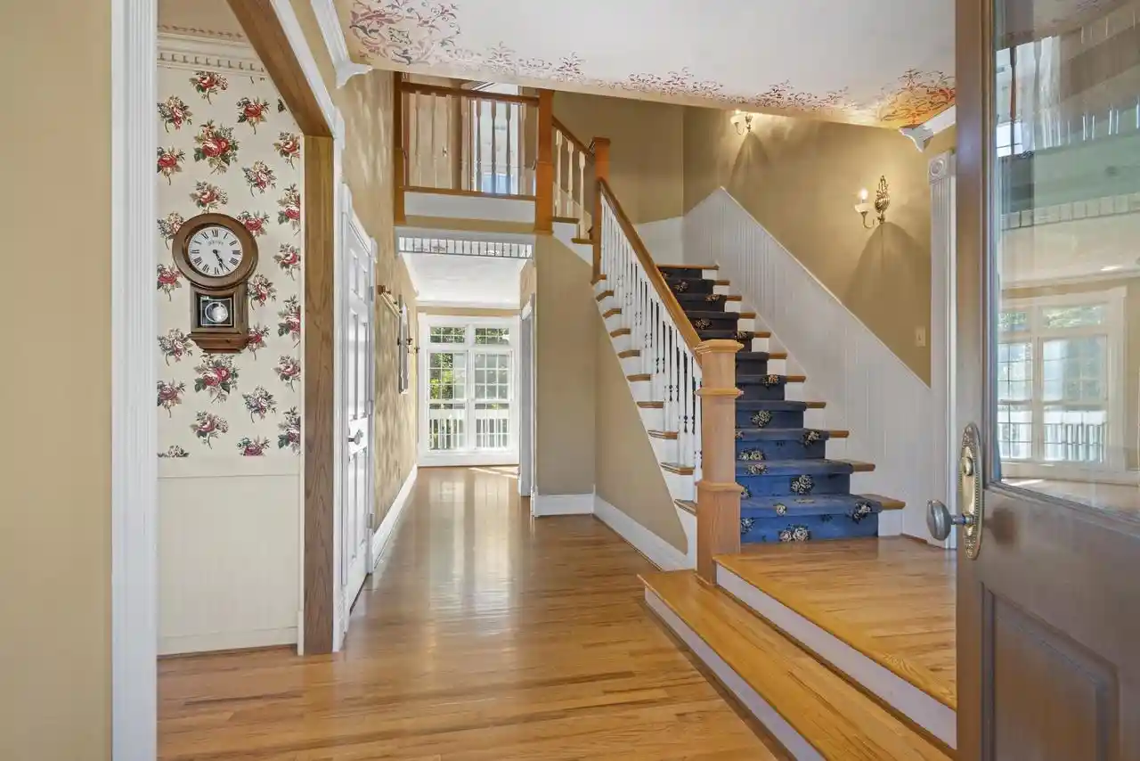 Photo 2 of Single family home for sale at 107 Lamine Ln, Combined Locks, WI 54113 | MLS# 50333932 | Listing updated on 2026-10-07