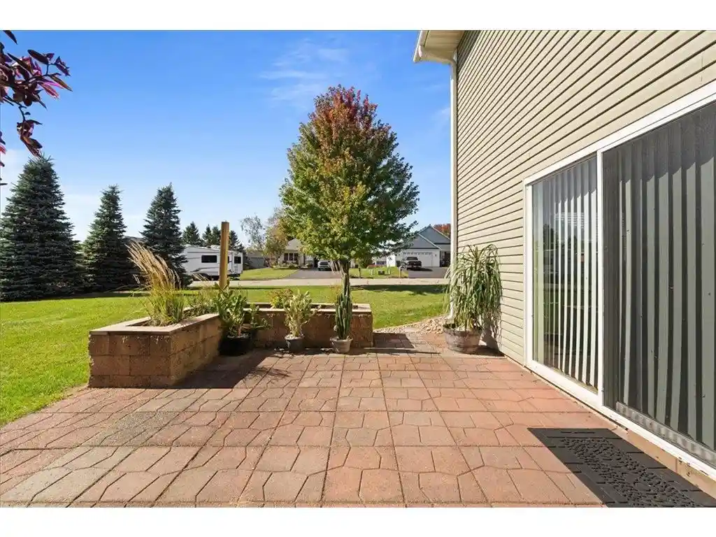 Photo 3 of Single family home for sale at 1204 Wren Pl, New Richmond, WI 54017 | MLS# 7156865 | Listing updated on 2026-10-09