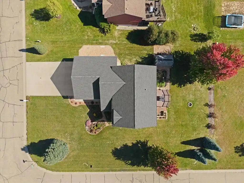 Photo 4 of Single family home for sale at 1204 Wren Pl, New Richmond, WI 54017 | MLS# 7156865 | Listing updated on 2026-10-09