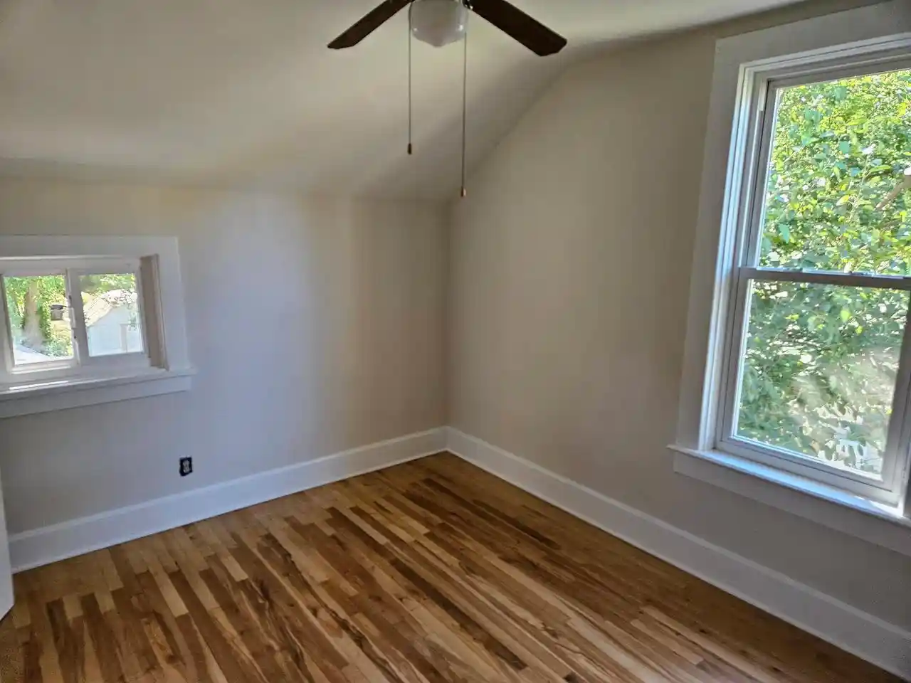 Photo 3 of Single family home for sale at 402 W Carroll St, Portage, WI 53901 | MLS# 2034202 | Listing updated on 2026-10-07