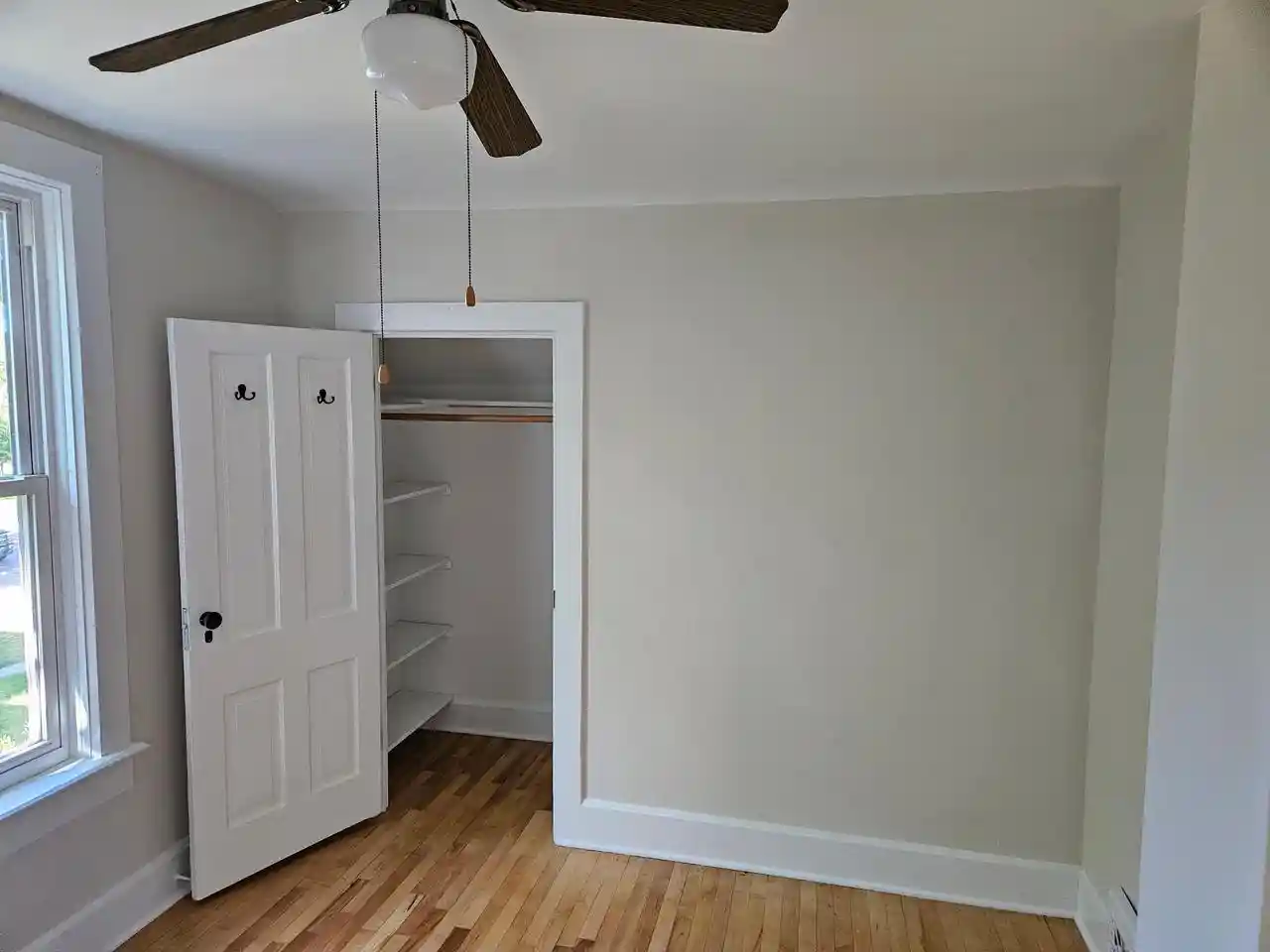 Photo 4 of Single family home for sale at 402 W Carroll St, Portage, WI 53901 | MLS# 2034202 | Listing updated on 2026-10-07