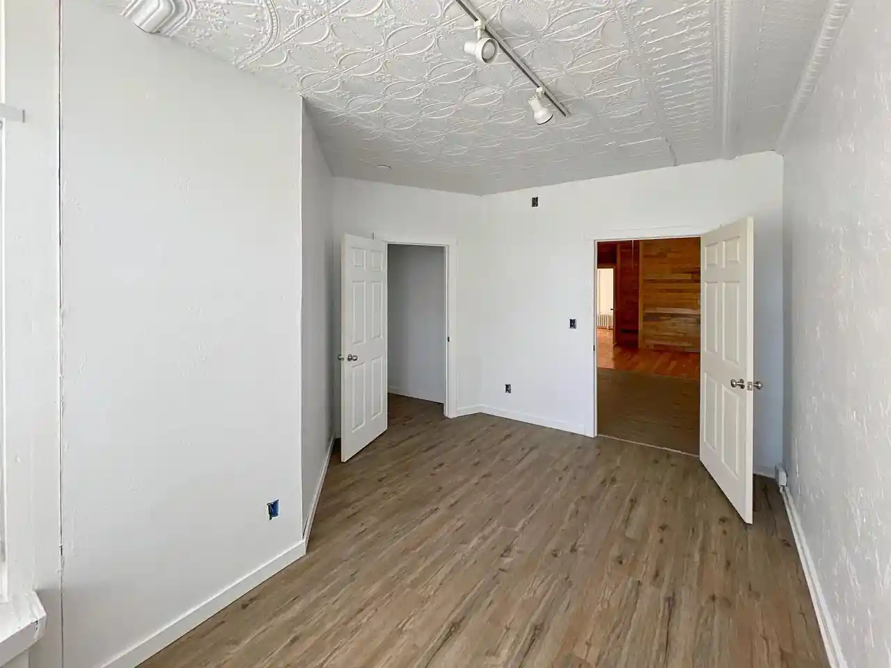Photo 3 of Multi family home for sale at 515 Forest St, Green Bay, WI 54302 | MLS# 50333943 | Listing updated on 2026-10-07