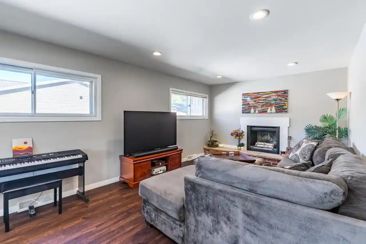 Photo 4 of Single family home for sale at 909 S 21st Avenue, Wausau, WI 54401 | MLS# 22605005 | Listing updated on 2026-10-07