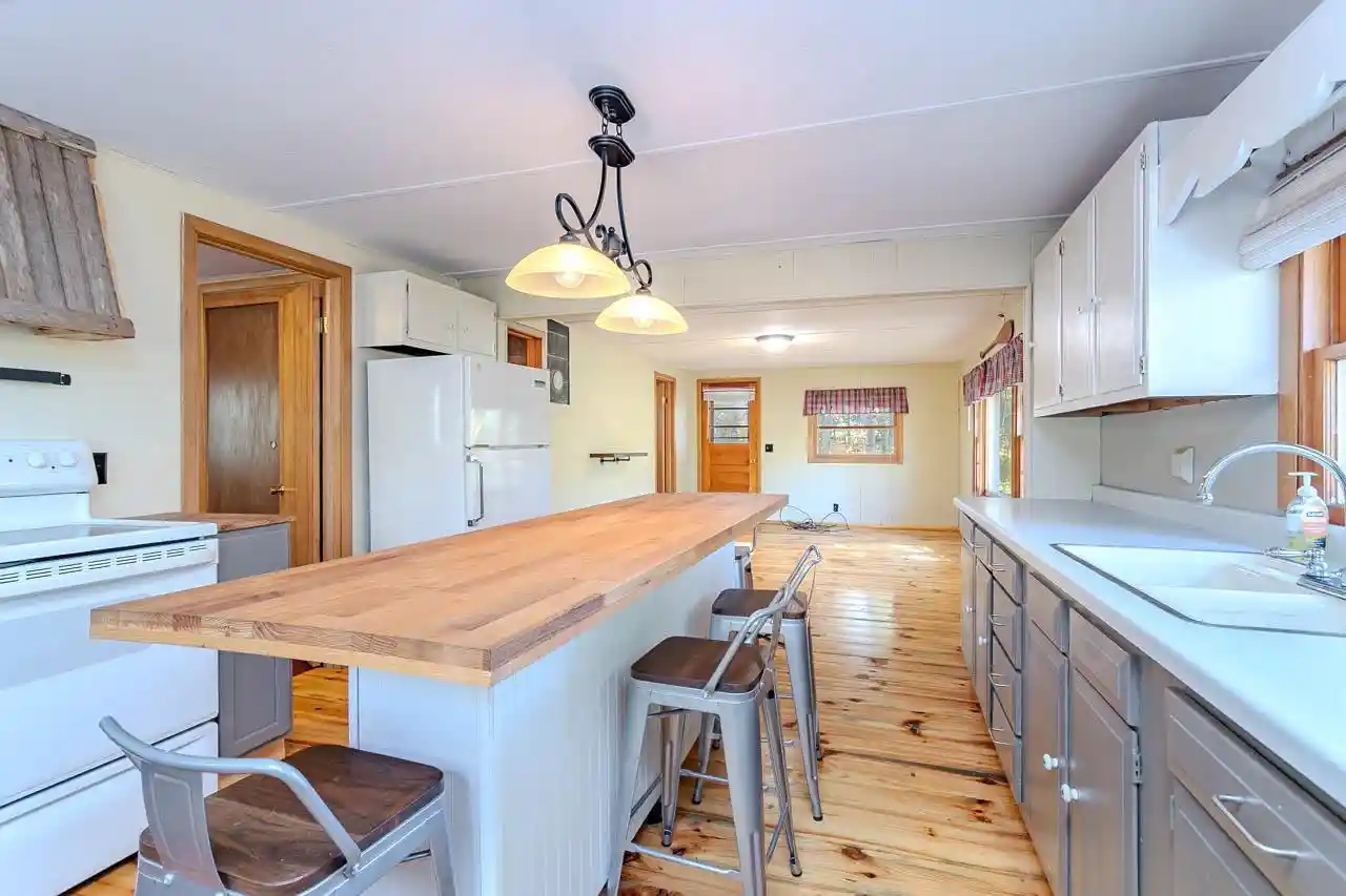 Photo 2 of Single family home for sale at 6907 E Rapids Rd, Lake Tomahawk, WI 54539 | MLS# 22605006 | Listing updated on 2026-10-07