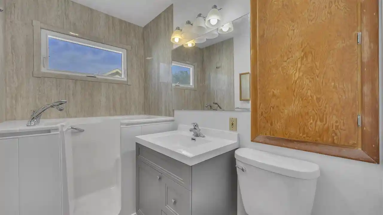Photo 2 of Single family home for sale at 371 17th Street, Fond Du Lac, WI 54935 | MLS# 50333929 | Listing updated on 2026-10-07