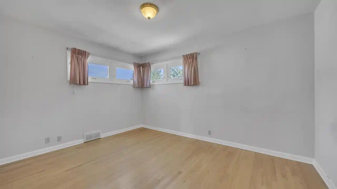 Photo 4 of Single family home for sale at 371 17th Street, Fond Du Lac, WI 54935 | MLS# 50333929 | Listing updated on 2026-10-07