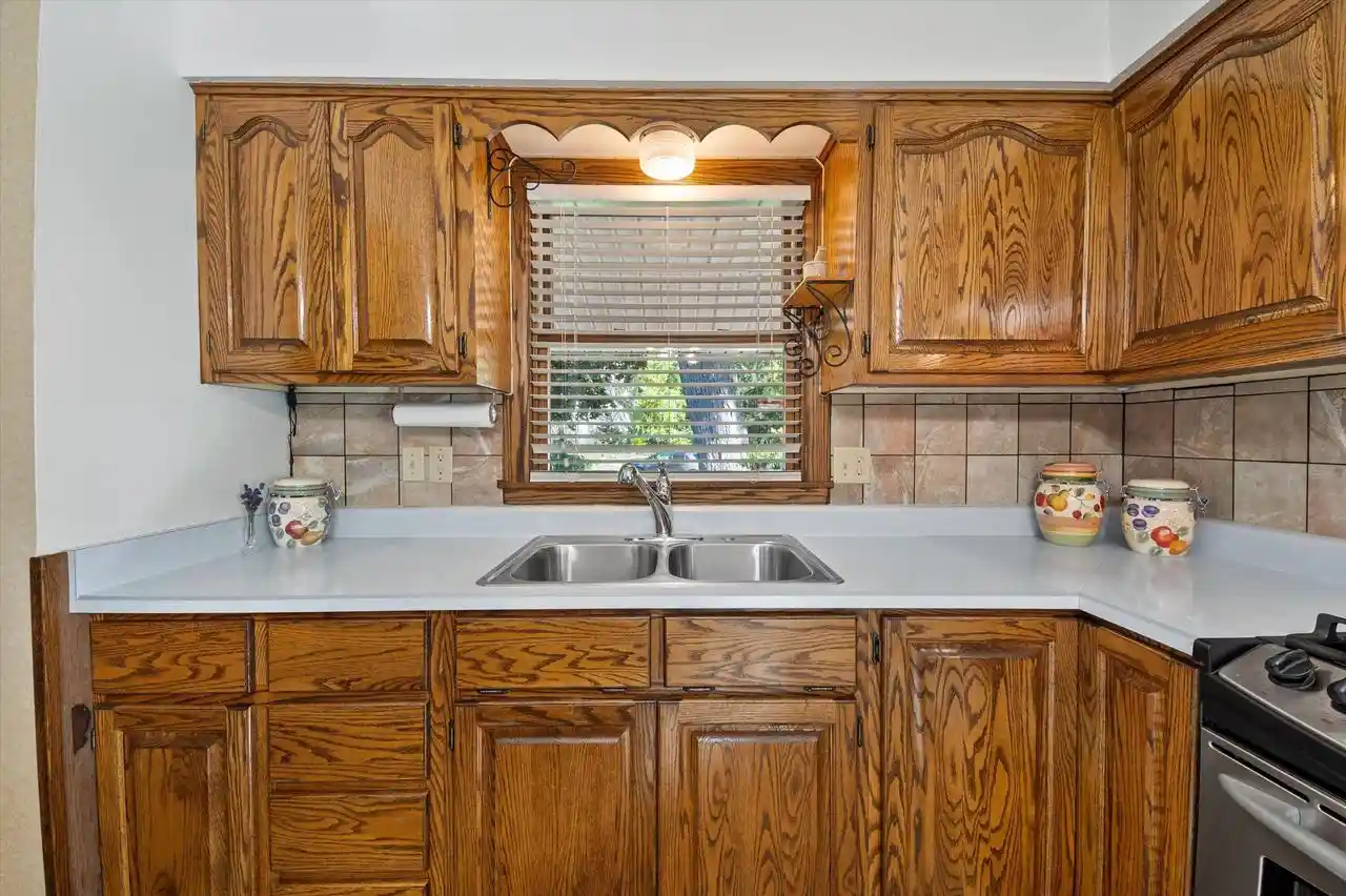 Photo 4 of Single family home for sale at 3800 3rd Avenue, South Milwaukee, WI 53172 | MLS# 1983773 | Listing updated on 2026-10-09