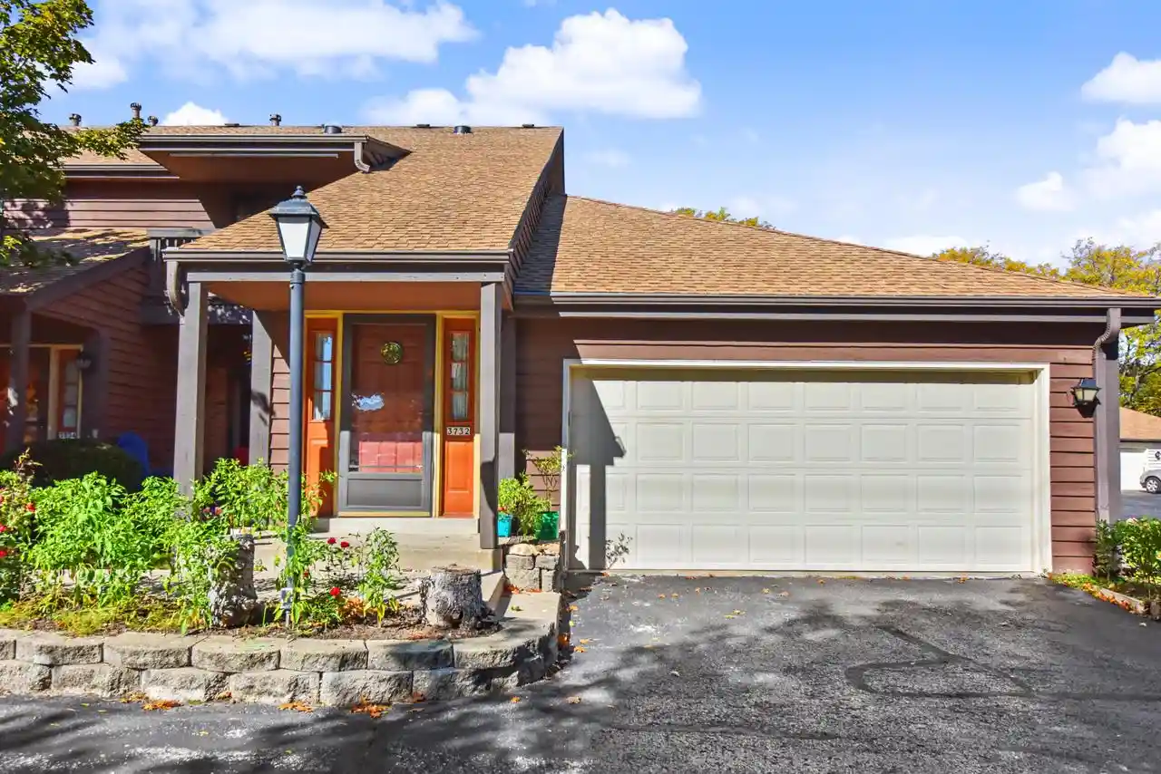 Photo 1 of Condo for sale at 3732 W Cold Spring Rd, Milwaukee, WI 53221 | MLS# 1983774 | Listing updated on 2026-10-07