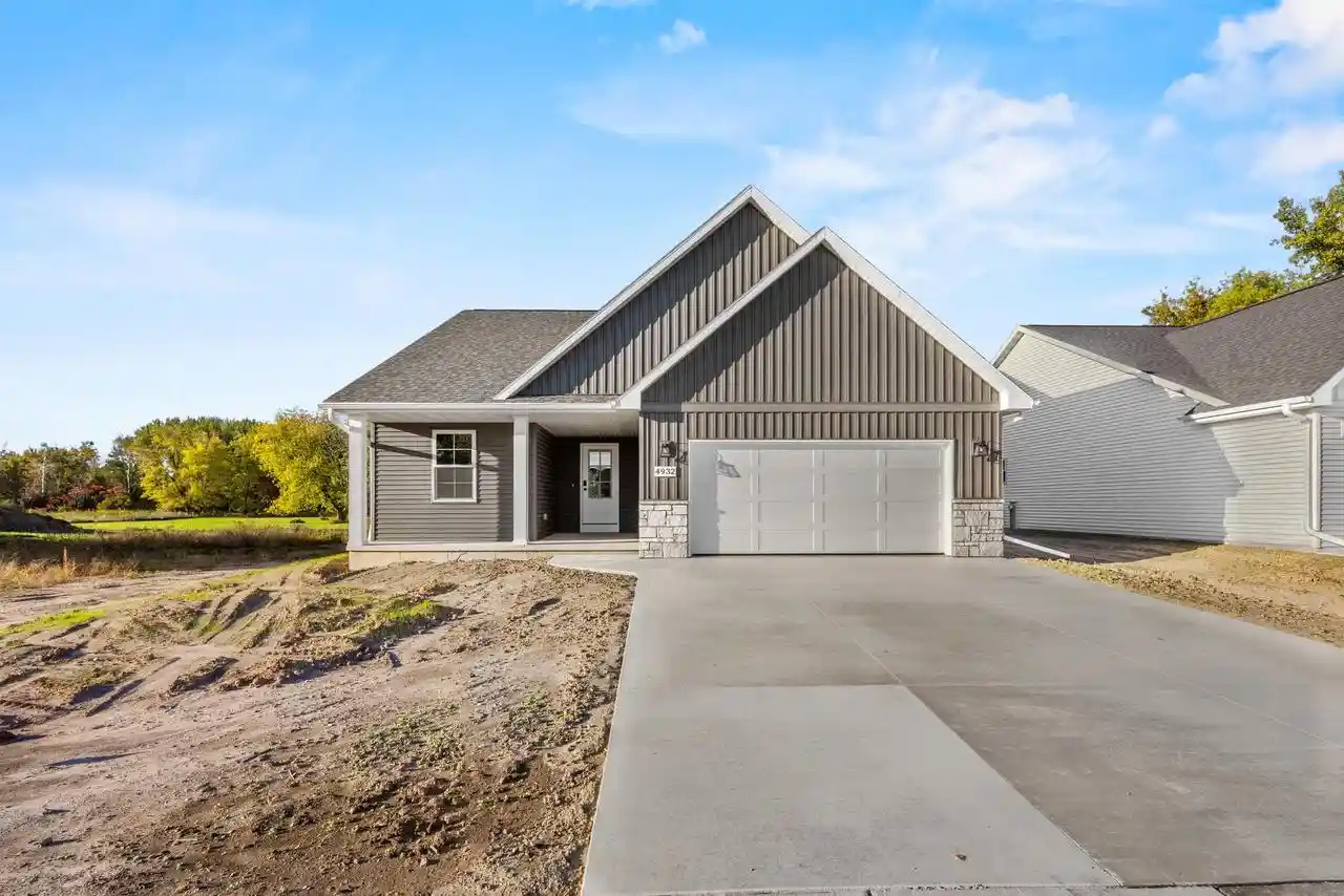 Photo 1 of Single family home for sale at 4932 Water Mint Way, Green Bay, WI 54313 | MLS# 50333945 | Listing updated on 2026-10-07