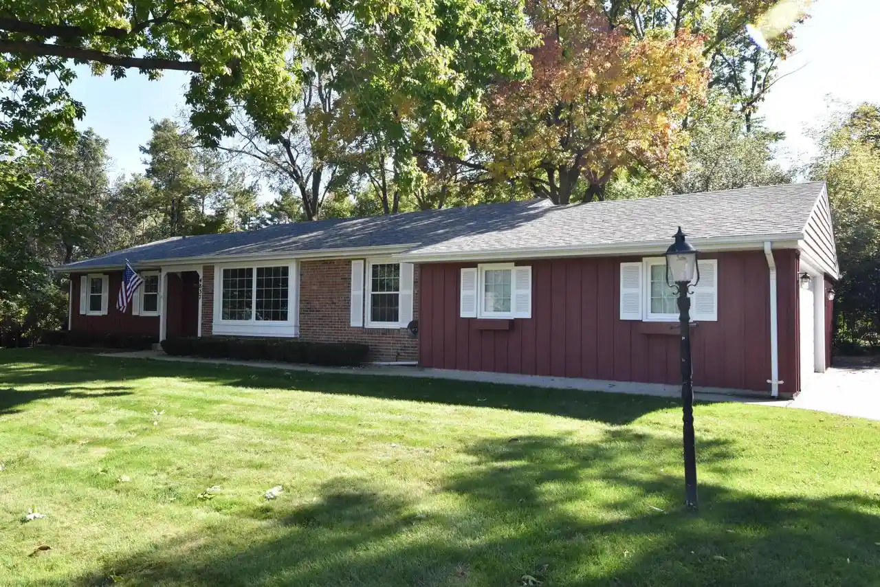Photo 1 of Single family home for sale at 4837 W Knollwood Dr, Mount Pleasant, WI 53403 | MLS# 1983785 | Listing updated on 2026-10-07
