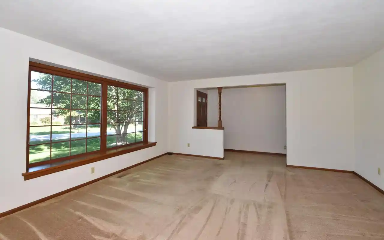 Photo 3 of Single family home for sale at 4837 W Knollwood Dr, Mount Pleasant, WI 53403 | MLS# 1983785 | Listing updated on 2026-10-07