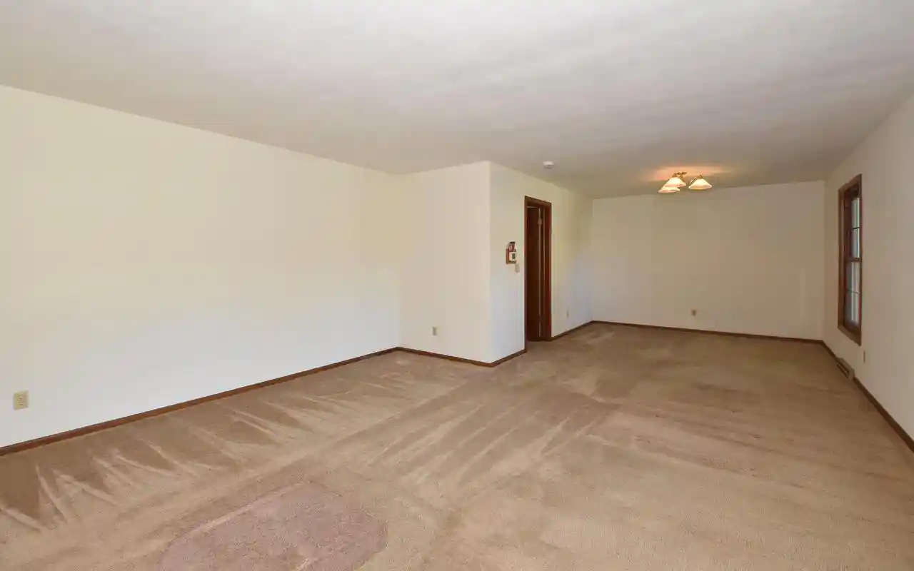 Photo 4 of Single family home for sale at 4837 W Knollwood Dr, Mount Pleasant, WI 53403 | MLS# 1983785 | Listing updated on 2026-10-07