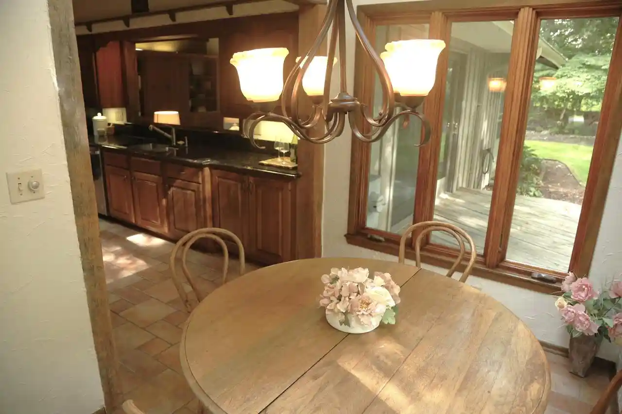 Photo 3 of Single family home for sale at 590 E Ravenswood Hills Cir, Brookfield, WI 53045 | MLS# 1983796 | Listing updated on 2026-10-08