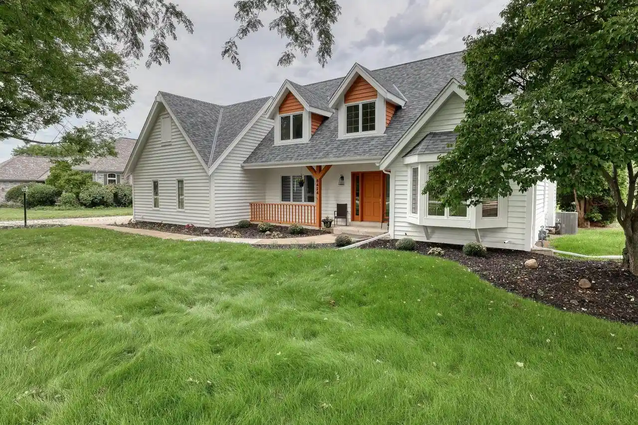 Photo 1 of Single family home for sale at 8424 S 68th Street, Franklin, WI 53132 | MLS# 1983798 | Listing updated on 2026-10-08