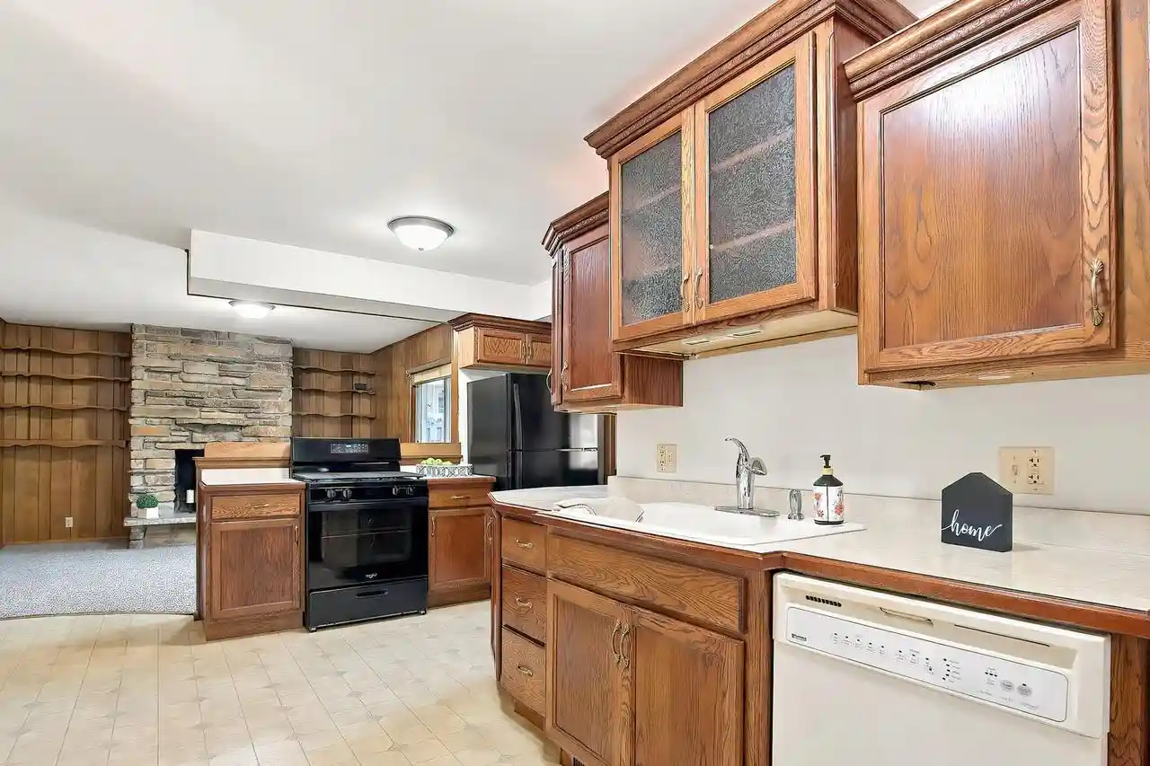 Photo 3 of Single family home for sale at 4726 69th Street, Kenosha, WI 53142 | MLS# 1983806 | Listing updated on 2026-10-07