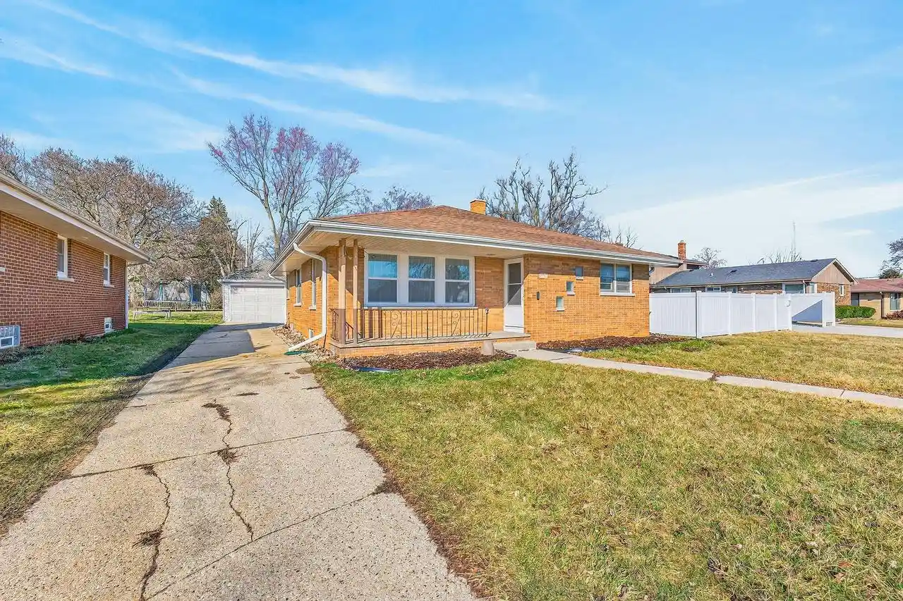 Single family home for sale at 5402 39th Avenue, Kenosha, WI 53144 | MLS# 1983810