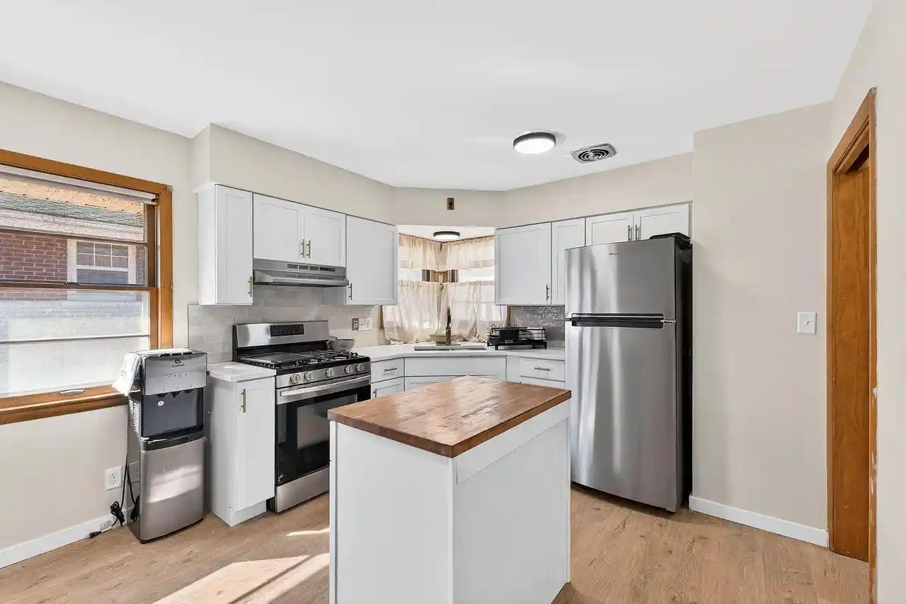 Photo 3 of Single family home for sale at 5402 39th Avenue, Kenosha, WI 53144 | MLS# 1983810 | Listing updated on 2026-10-07