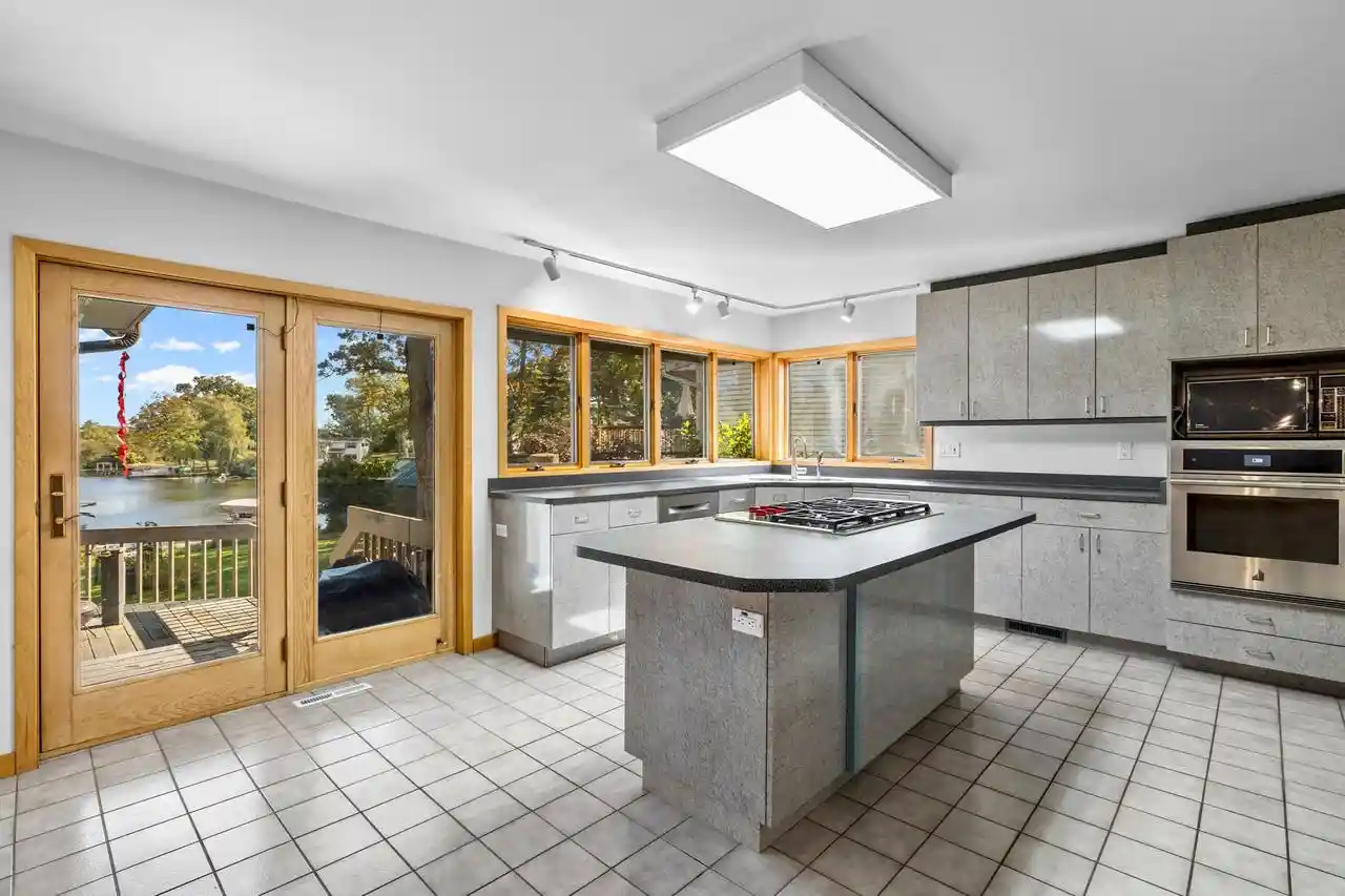 Photo 3 of Single family home for sale at 3364 Nagawicka Ave, Delafield, WI 53018 | MLS# 1983814 | Listing updated on 2026-10-09