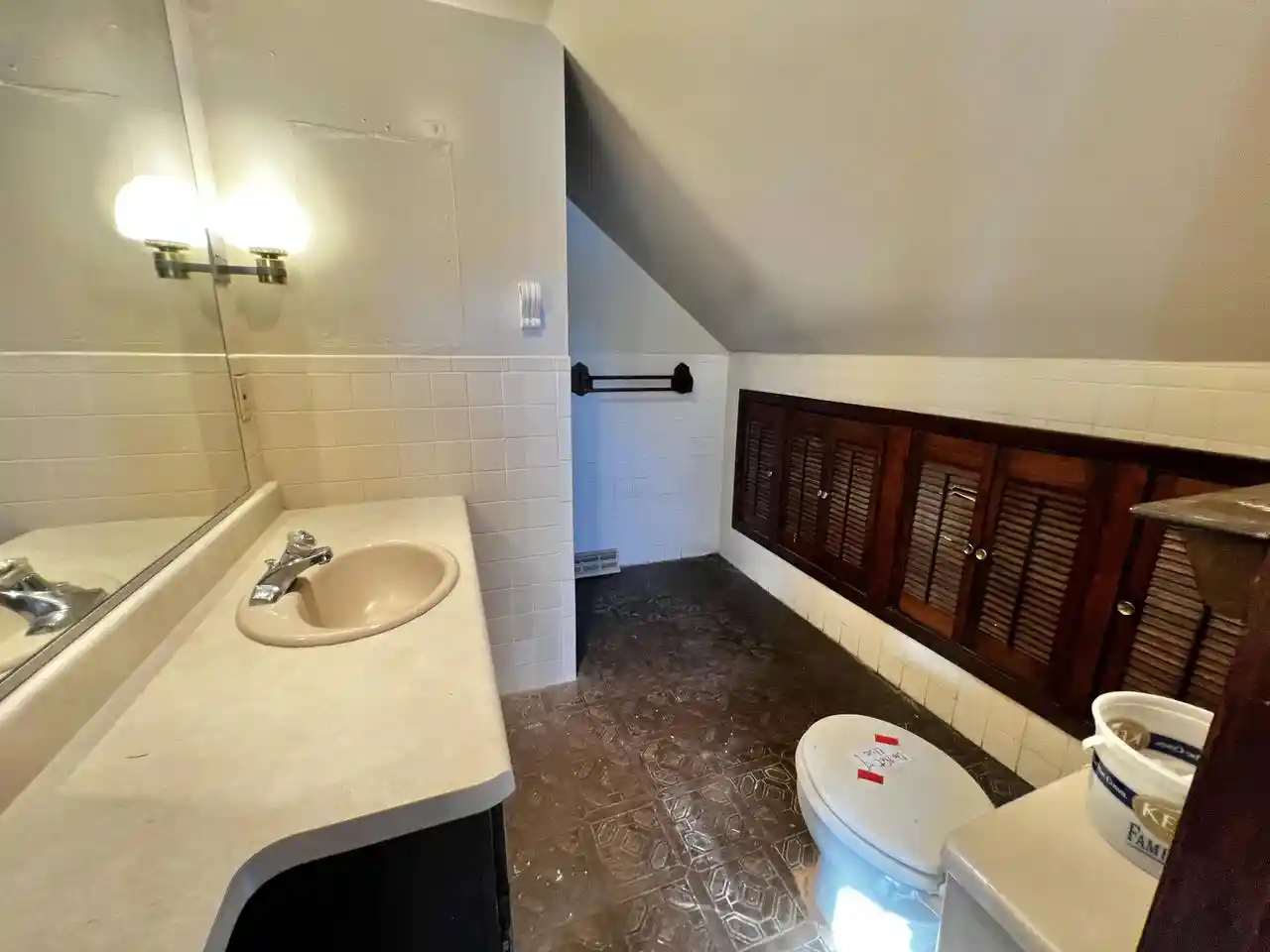 Photo 2 of Single family home for sale at 3417 N Main St, Racine, WI 53402 | MLS# 1983820 | Listing updated on 2026-10-08