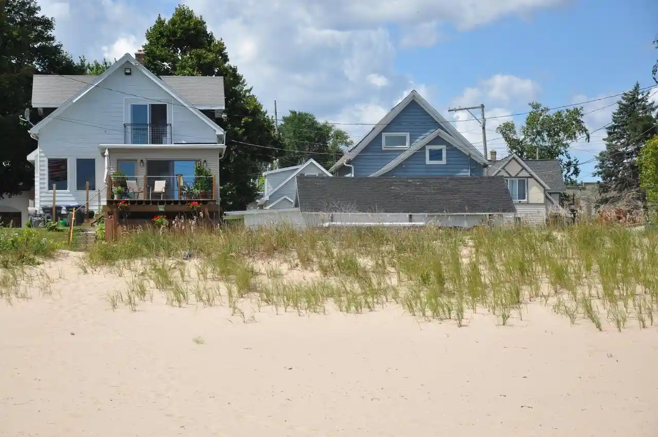 Photo 4 of Single family home for sale at 1723 S 7th Street, Sheboygan, WI 53081 | MLS# 1983826 | Listing updated on 2026-10-10