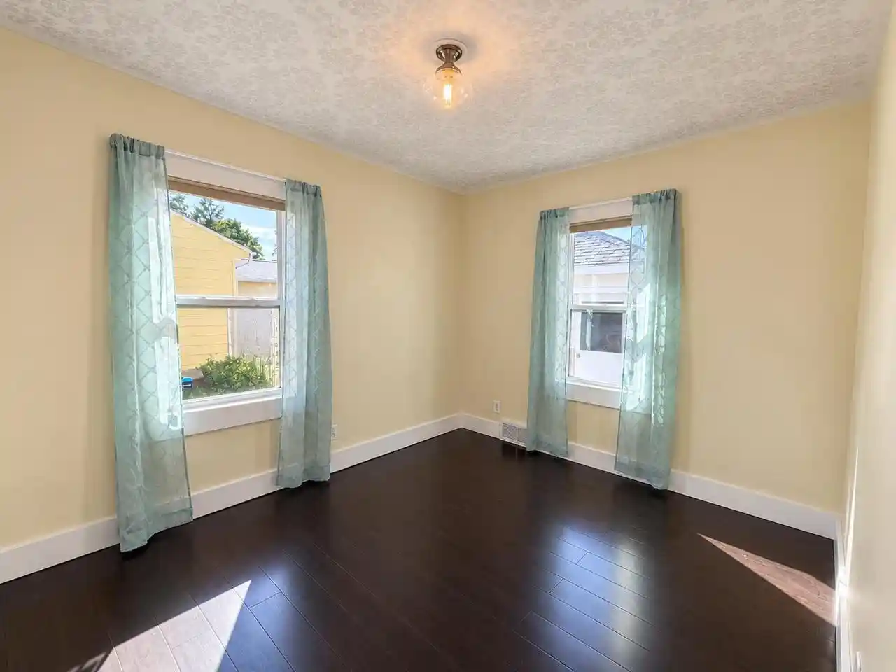 Photo 3 of Single family home for sale at 1723 Stoughton Ave, Tomah, WI 54660 | MLS# 2034237 | Listing updated on 2026-10-13