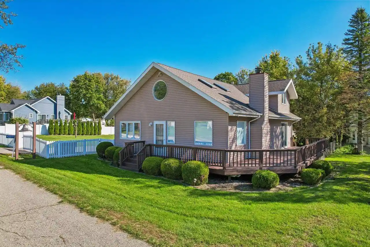 Photo 1 of Single family home for sale at N3070 Tamarack Rd, Lake Geneva, WI 53147 | MLS# 1983832 | Listing updated on 2026-10-15