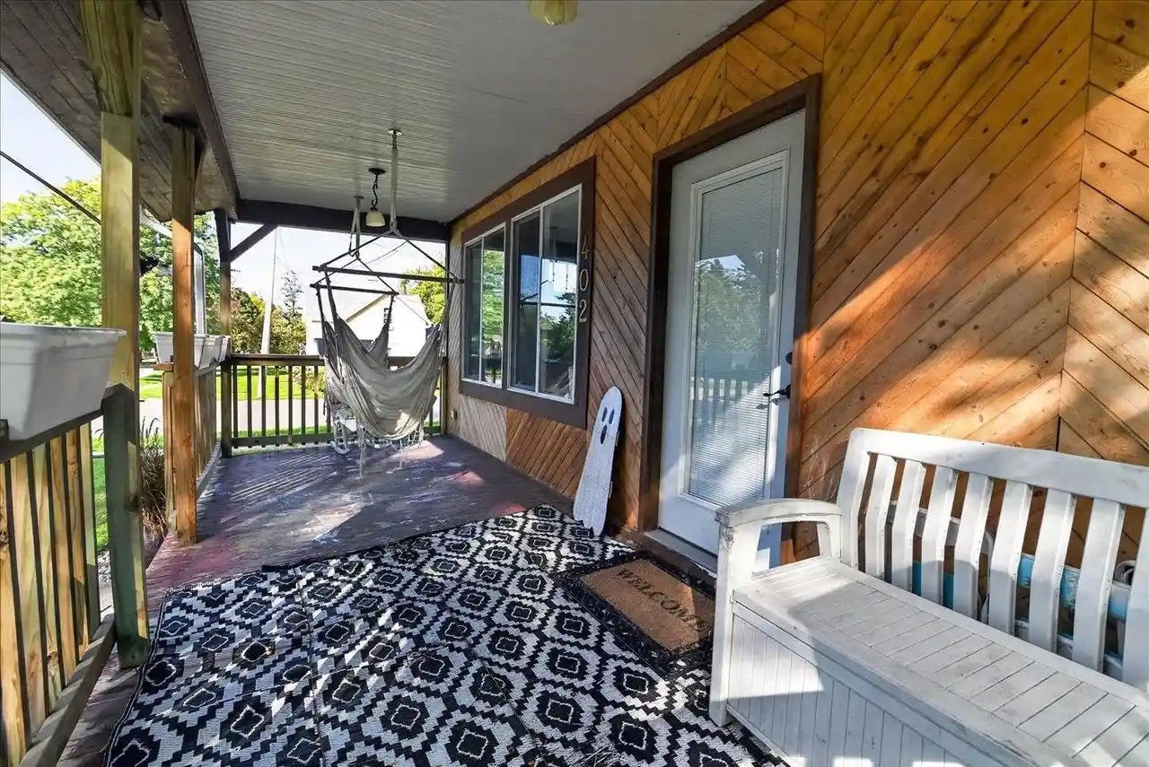 Photo 3 of Single family home for sale at 402 E Main St, Evansville, WI 53536 | MLS# 2034239 | Listing updated on 2026-10-08