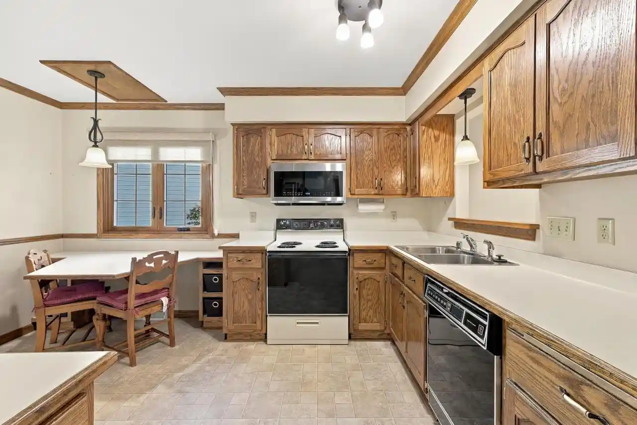 Photo 3 of Condo for sale at 7534 W Tuckaway Crk Dr, Franklin, WI 53132 | MLS# 1983836 | Listing updated on 2026-10-08