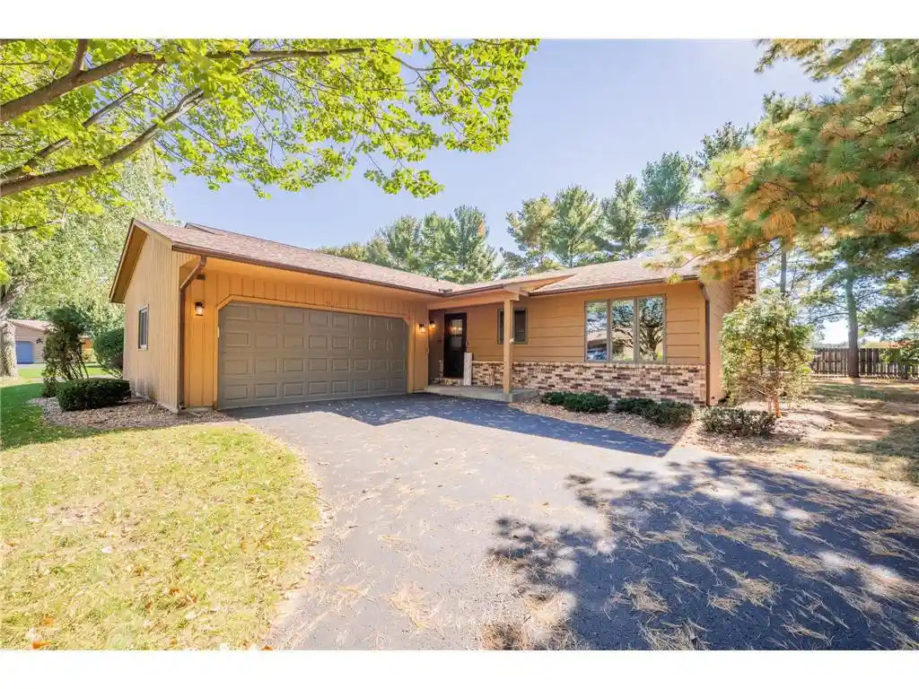 Photo 1 of Single family home for sale at 3379 Southgate Ct #B, Eau Claire, WI 54701 | MLS# 7153553 | Listing updated on 2026-10-08