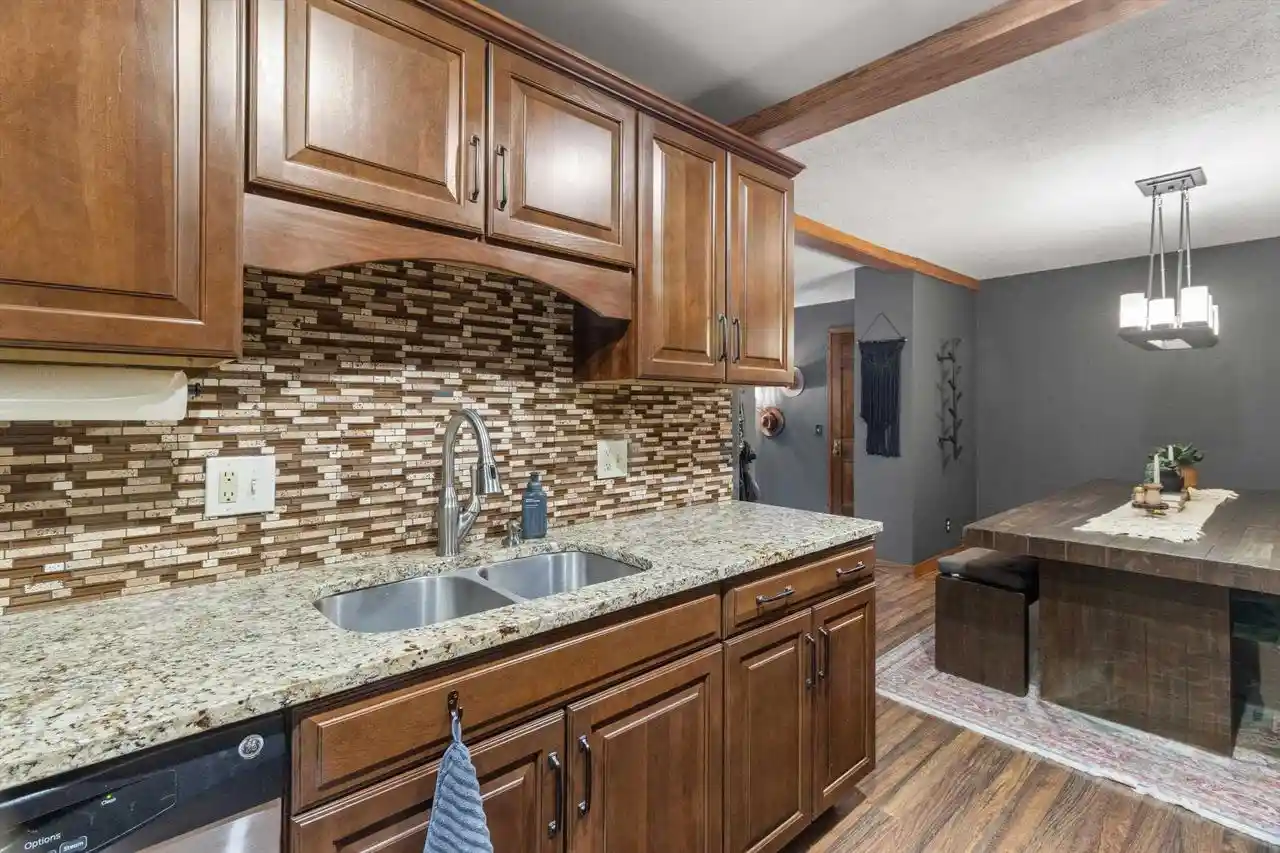 Listing Photo 5 - Condo for sale in building located at 6441 Brg Rd, Madison, WI 53713 - Unit #202