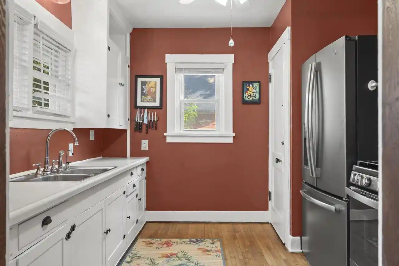 Photo 1 of Single family home for sale at 1932 Loomis St, La Crosse, WI 54603 | MLS# 1983845 | Listing updated on 2026-10-08