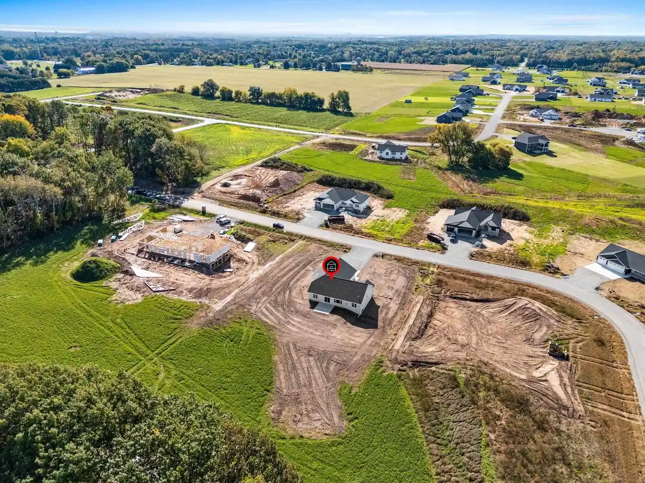 Photo 2 of Single family home for sale at 3718 Harolds Way, Suamico, WI 54313 | MLS# 50333951 | Listing updated on 2026-10-08