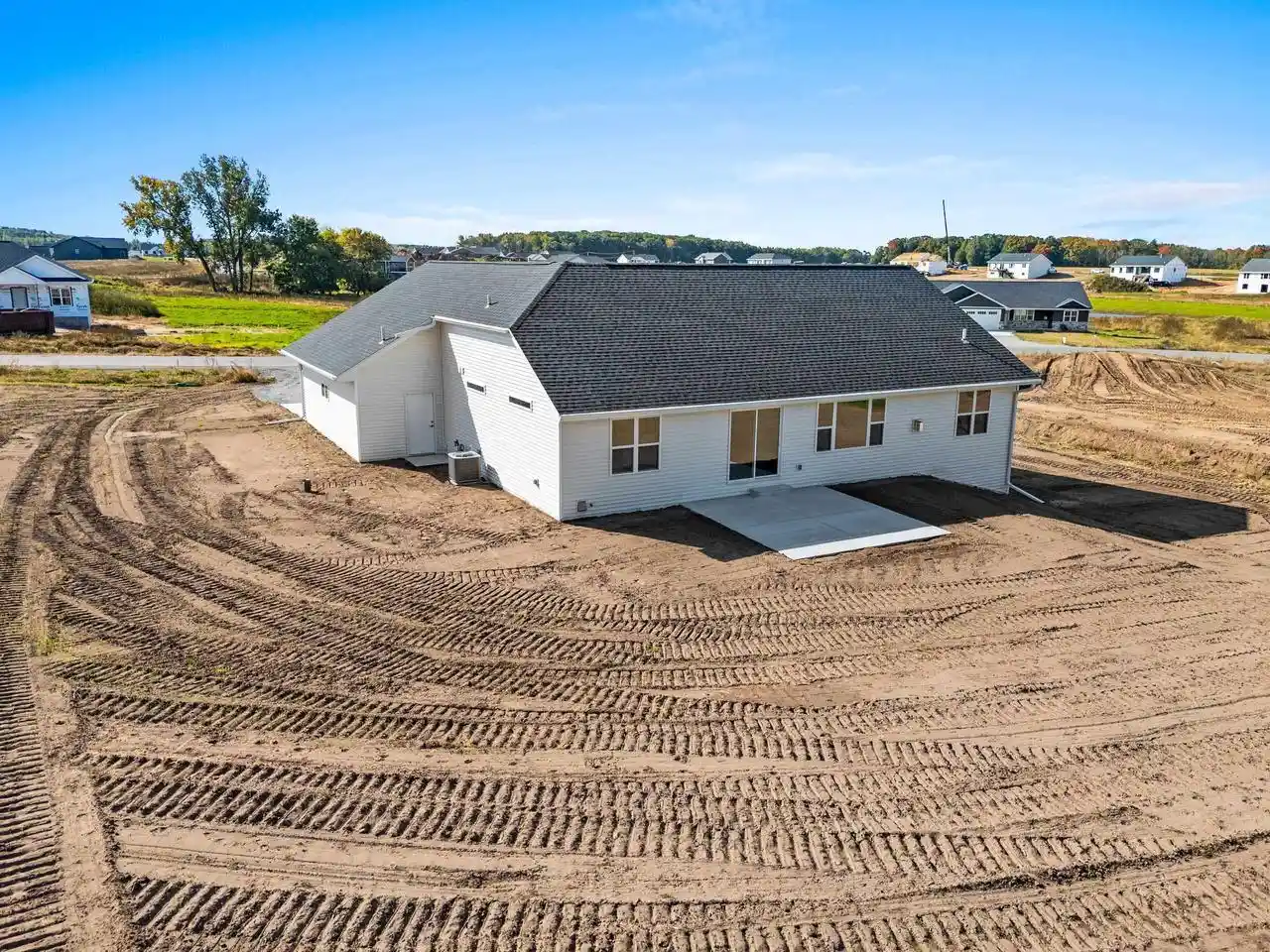 Photo 3 of Single family home for sale at 3718 Harolds Way, Suamico, WI 54313 | MLS# 50333951 | Listing updated on 2026-10-08