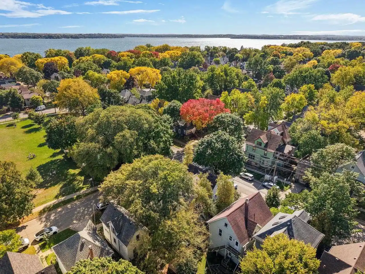 Photo 3 of Single family home for sale at 1406 Jenifer St, Madison, WI 53703 | MLS# 2034246 | Listing updated on 2026-10-08