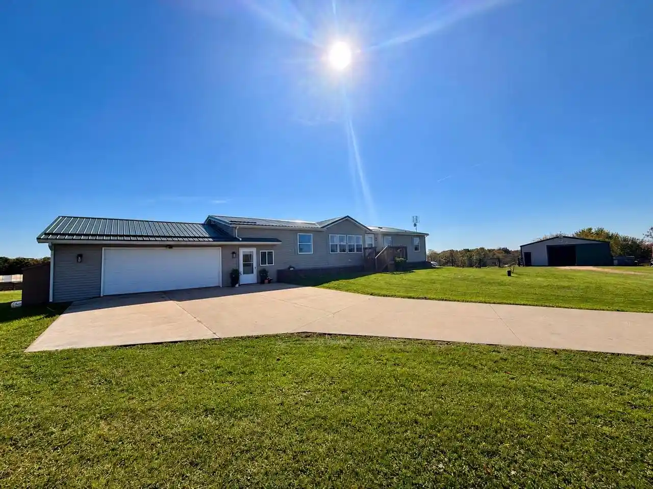Photo 1 of Single family home for sale at 19469 Hustlers Ridge Dr, Richland Center, WI 53581 | MLS# 2034247 | Listing updated on 2026-10-09