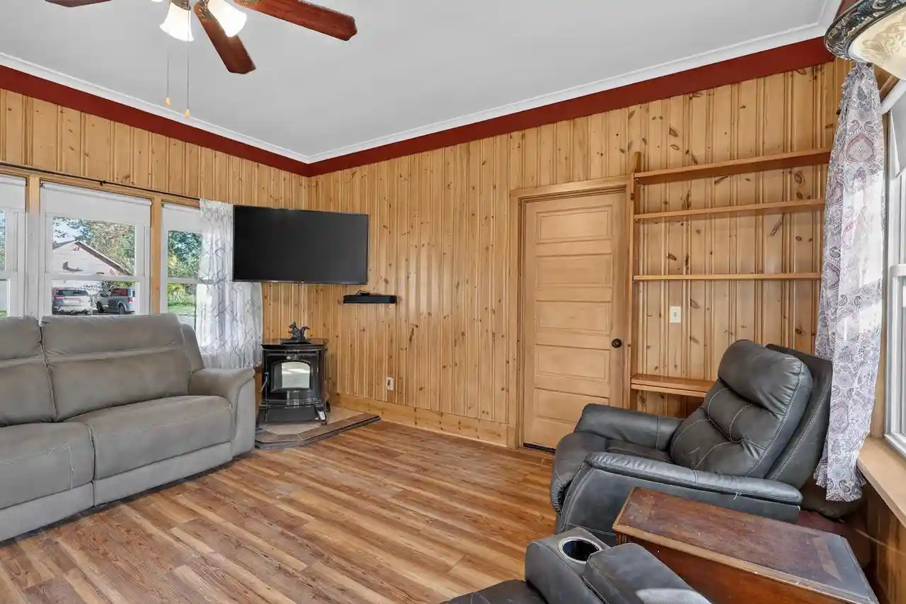 Photo 4 of Single family home for sale at 1250 Oak St, Wisconsin Rapids, WI 54494 | MLS# 22605016 | Listing updated on 2026-10-08