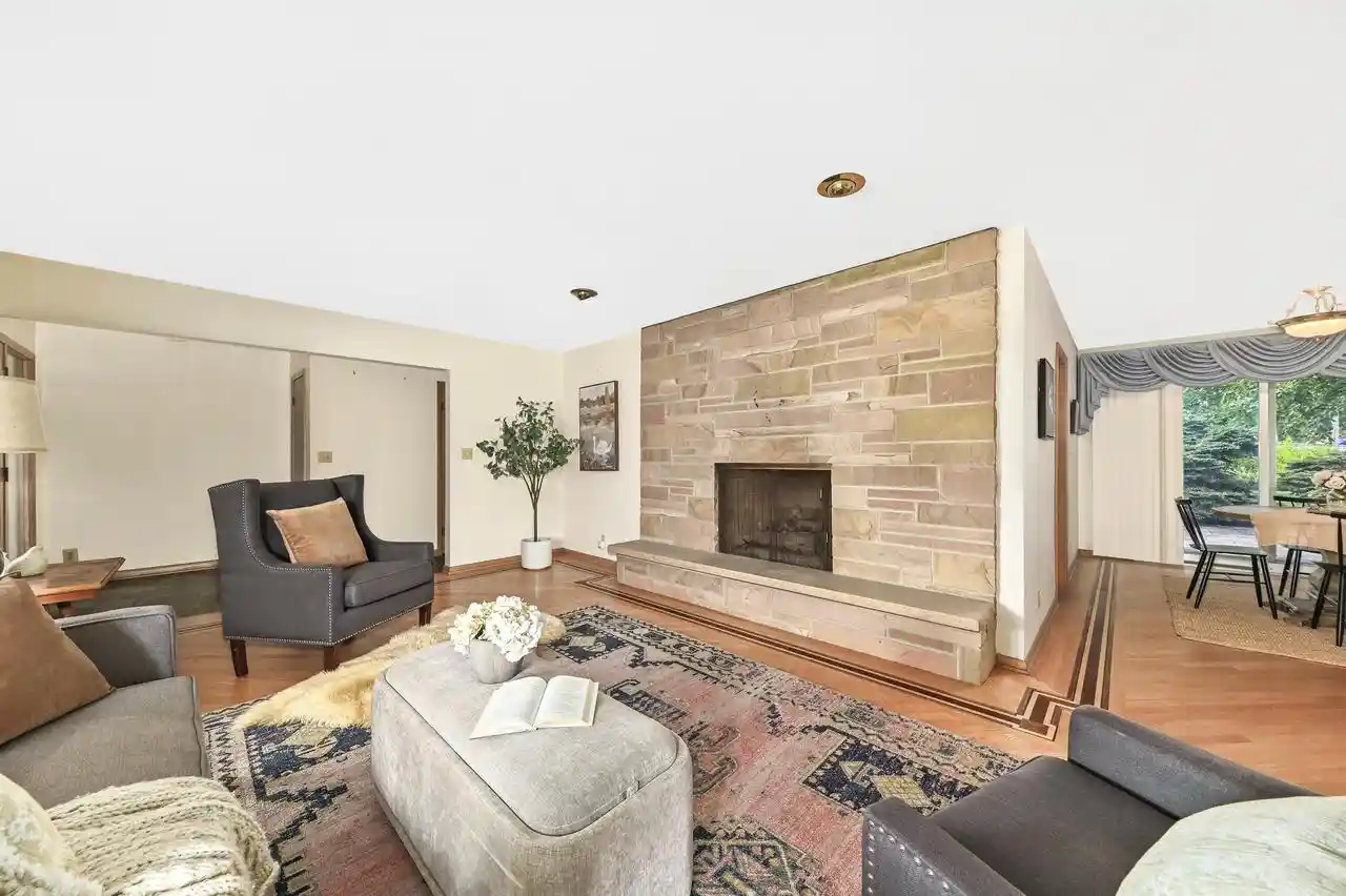Photo 2 of Single family home for sale at 15300 High Knoll Ln, Brookfield, WI 53005 | MLS# 1983853 | Listing updated on 2026-10-10