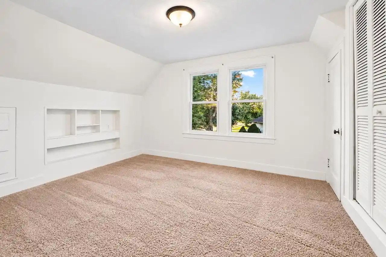 Photo 3 of Single family home for sale at 518 W Main St, Waupun, WI 53963 | MLS# 50333957 | Listing updated on 2026-10-08