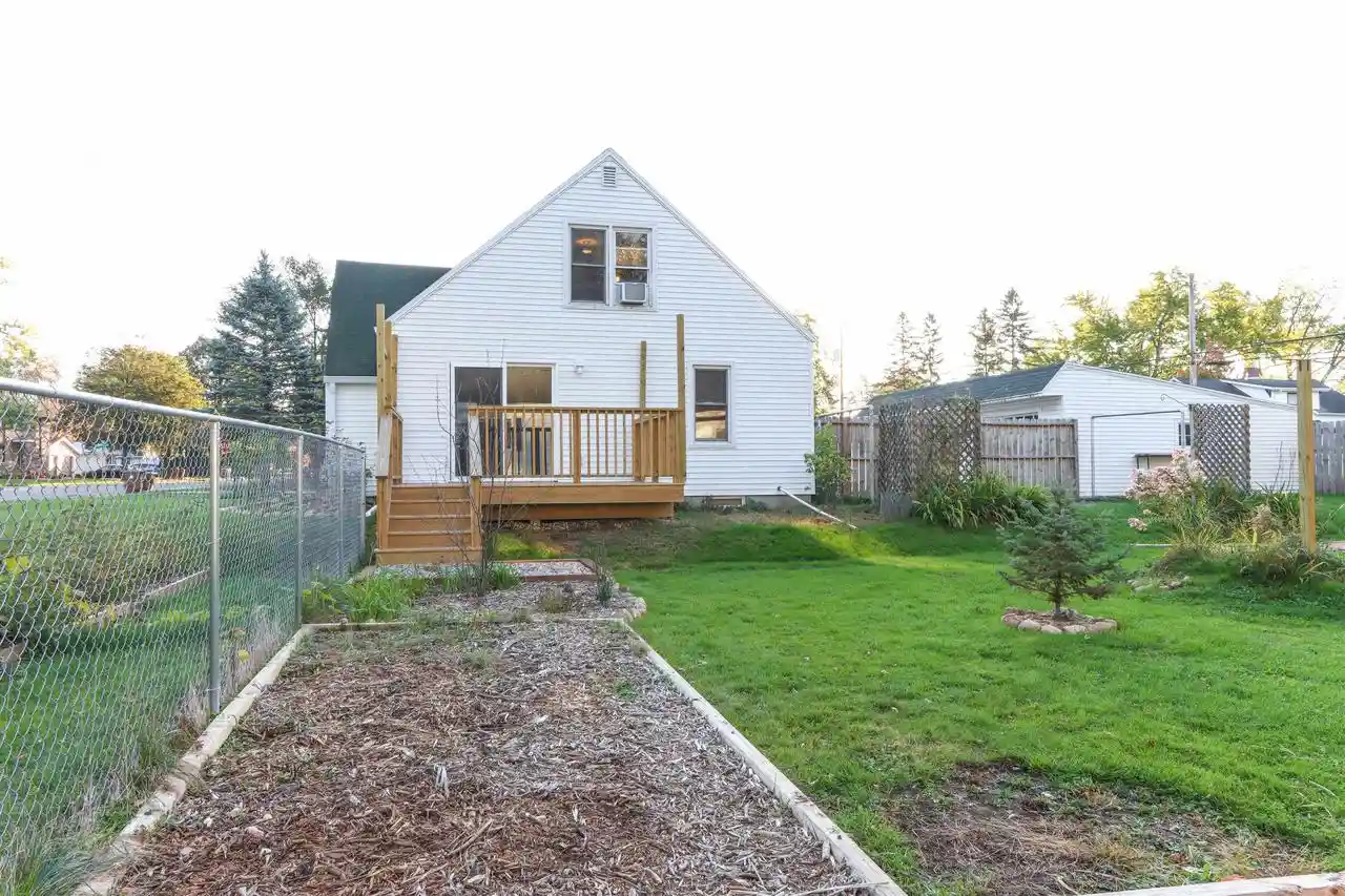 Photo 1 of Single family home for sale at 449 Wadleigh St, Stevens Point, WI 54481 | MLS# 22605018 | Listing updated on 2026-10-09