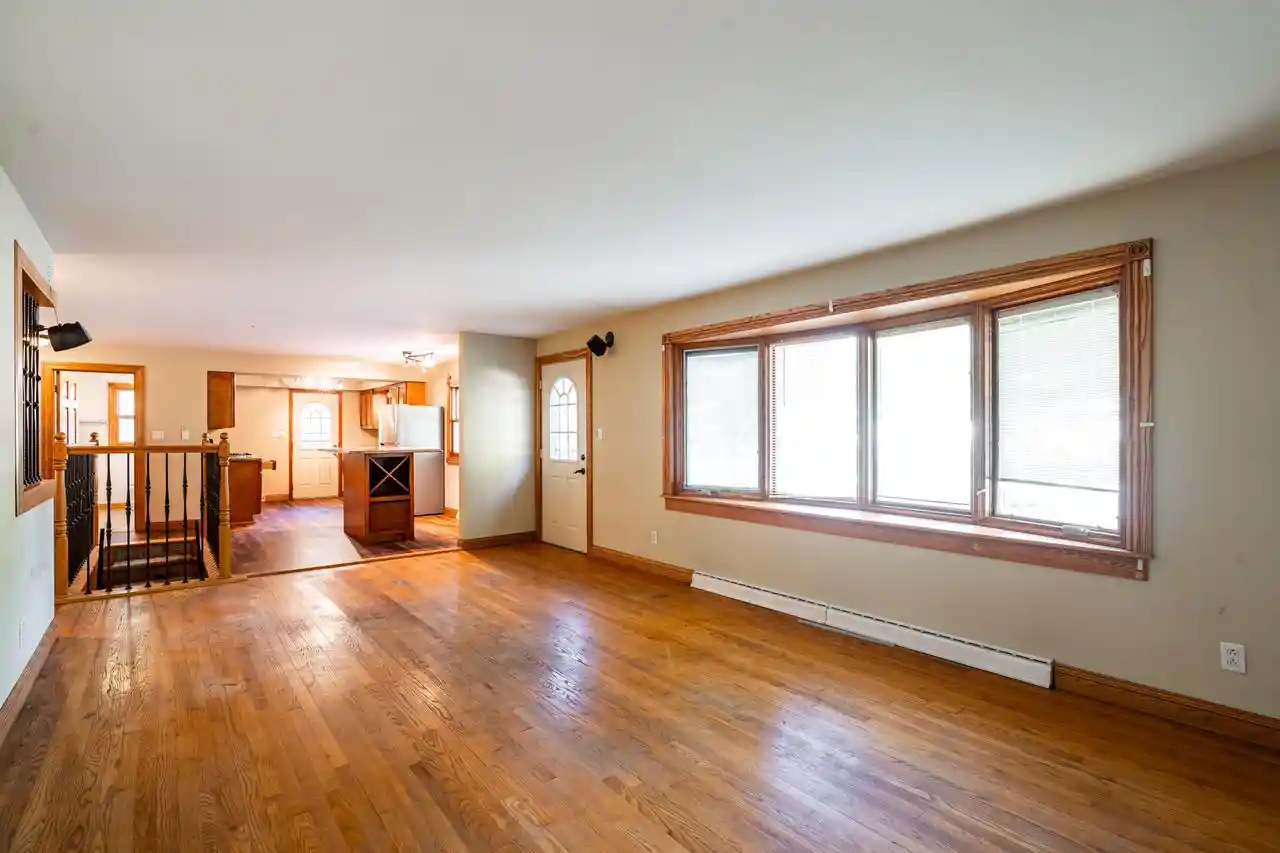 Photo 3 of Single family home for sale at N39w6631 Jackson St, Cedarburg, WI 53012 | MLS# 1983872 | Listing updated on 2026-10-08