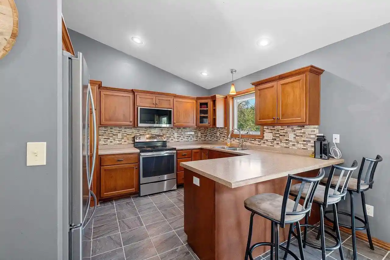 Photo 3 of Single family home for sale at 2182 W Melcorn Cir, De Pere, WI 54115 | MLS# 50333964 | Listing updated on 2026-10-08
