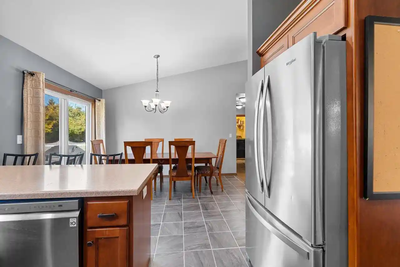 Photo 4 of Single family home for sale at 2182 W Melcorn Cir, De Pere, WI 54115 | MLS# 50333964 | Listing updated on 2026-10-08