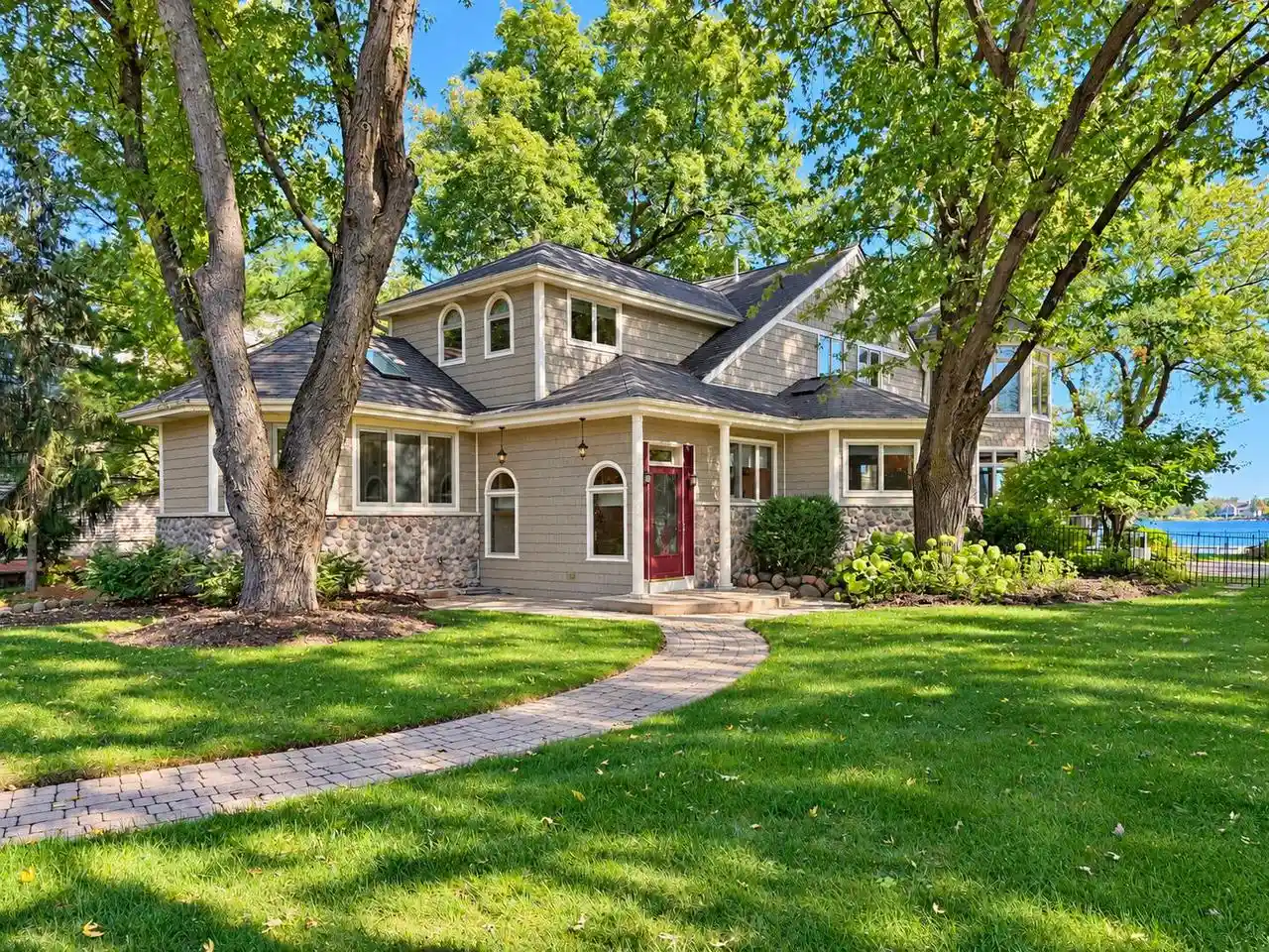 Photo 1 of Single family home for sale at 428 S Golden Lake Ln, Oconomowoc, WI 53066 | MLS# 1983870 | Listing updated on 2026-10-08