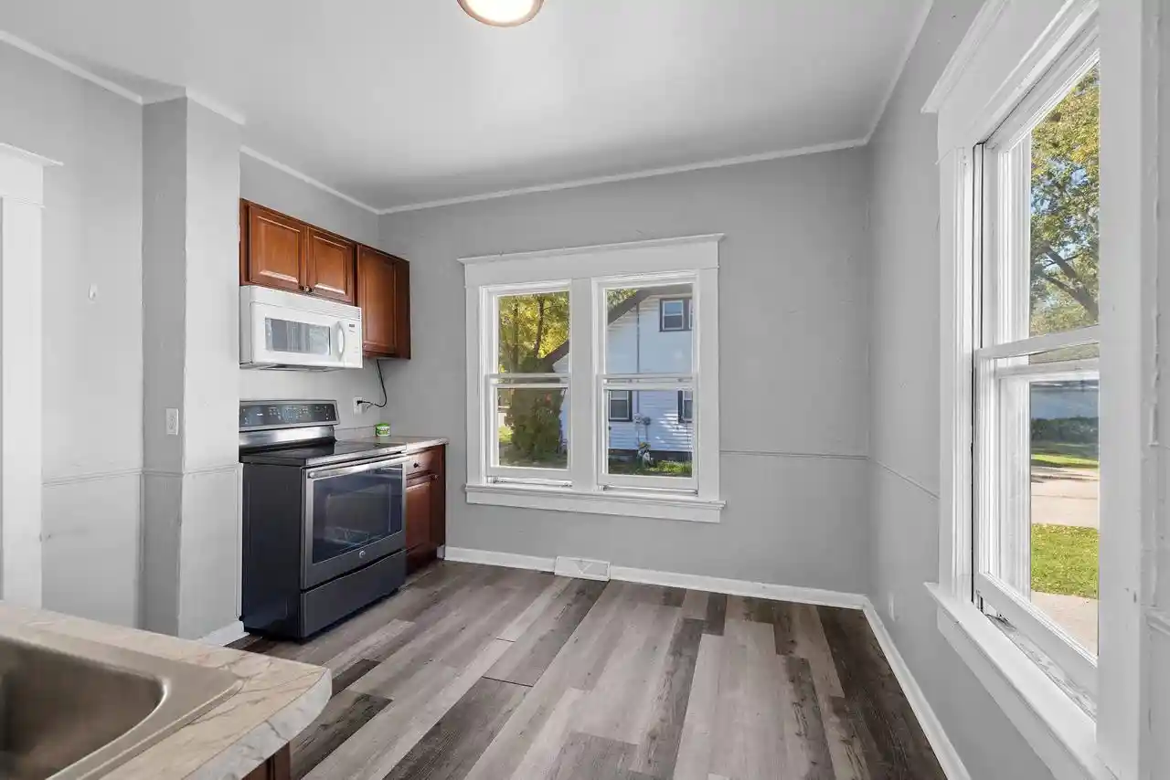 Photo 3 of Multi family home for sale at 533 E Allouez Ave, Green Bay, WI 54301 | MLS# 50333985 | Listing updated on 2026-10-08