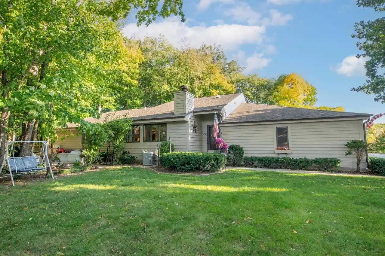 Photo 1 of Condo for sale at W136n8124 River Park Dr, Menomonee Falls, WI 53051 | MLS# 1983877 | Listing updated on 2026-10-10