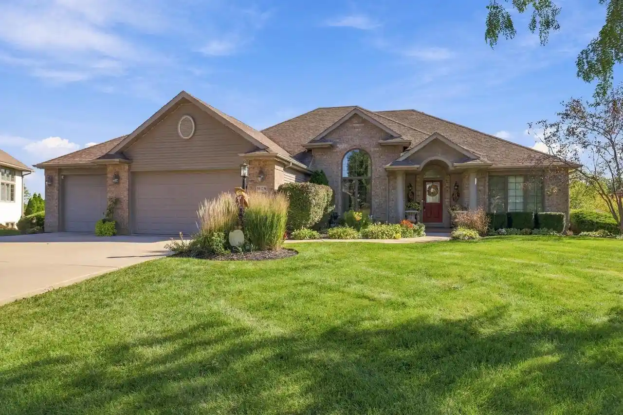 Single family home for sale at 10129 48th Avenue, Pleasant Prairie, WI 53158 | MLS# 1983878