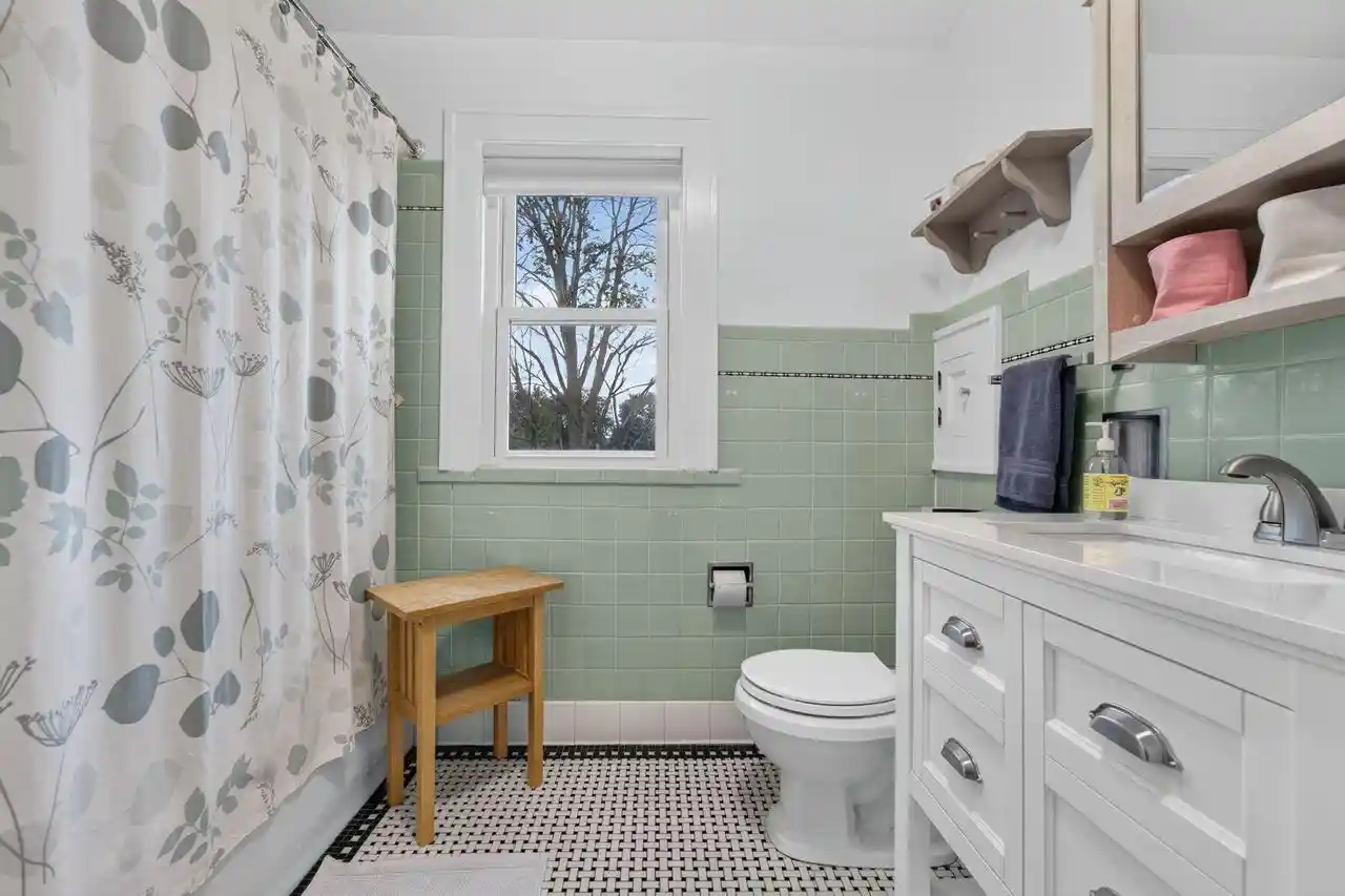 Photo 2 of Single family home for sale at 933 Lathrop Ave, Racine, WI 53405 | MLS# 1983879 | Listing updated on 2026-10-15